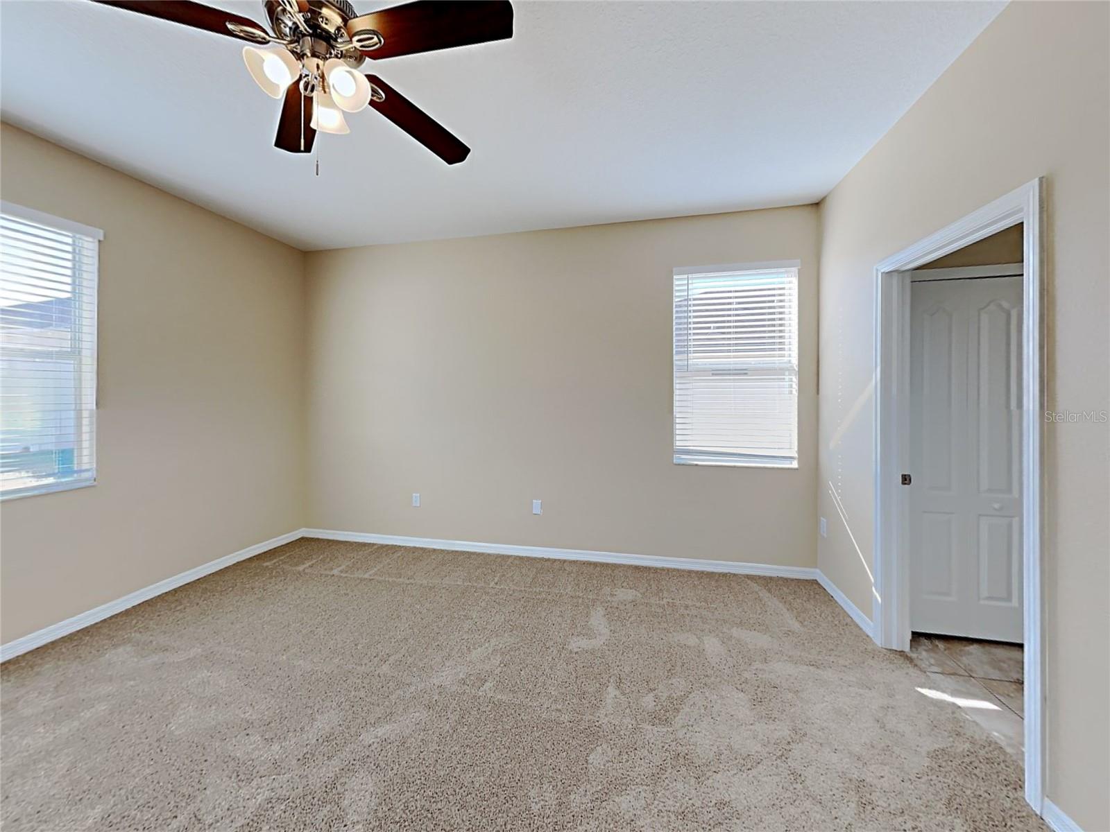 AYERSWORTH GLEN - Residential