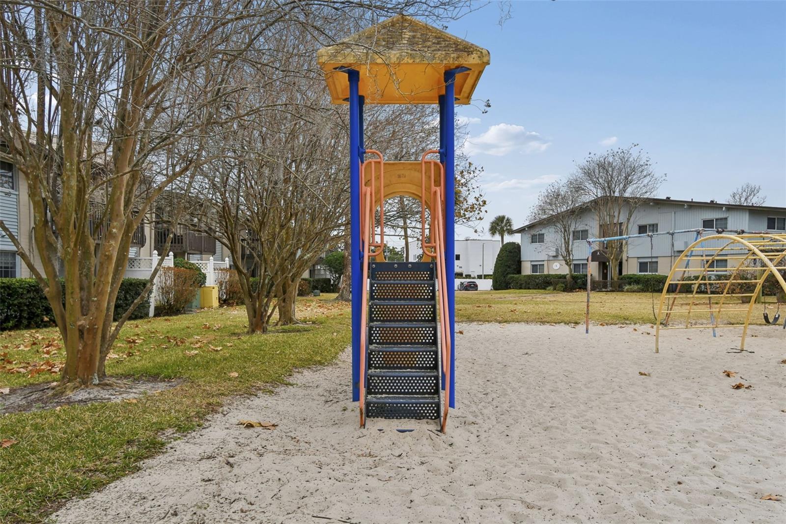 WATERFALL COVE - Residential