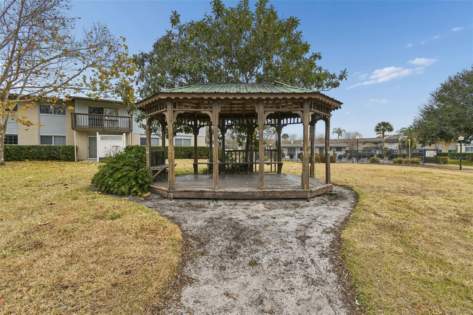 WATERFALL COVE - Residential