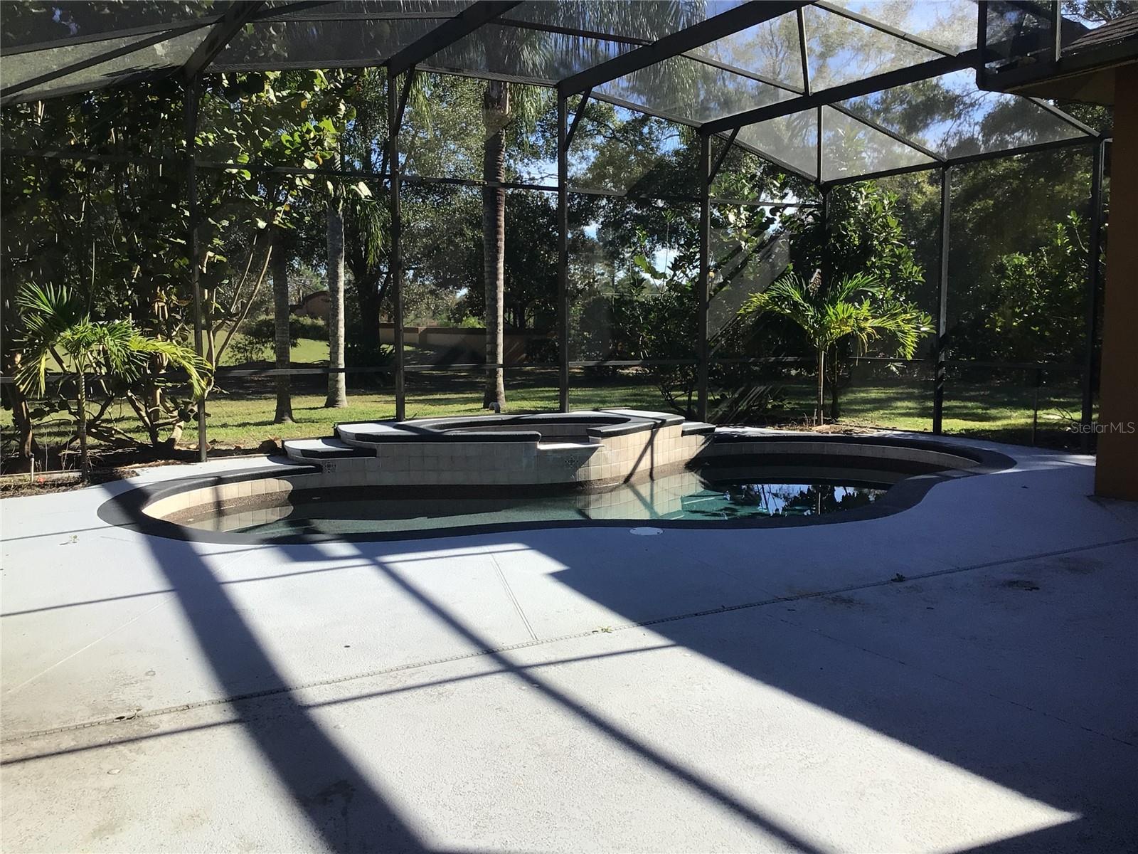 ESTATES AT WINDERMERE - Residential Lease