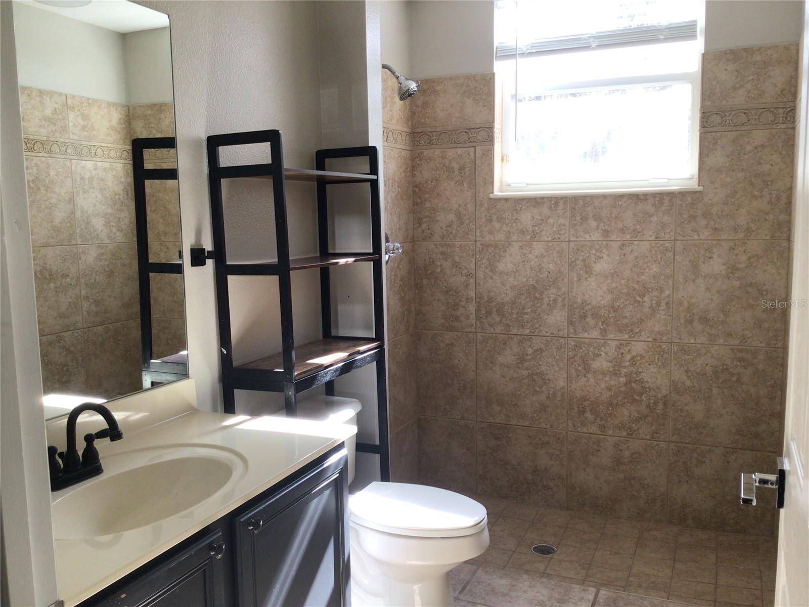 ESTATES AT WINDERMERE - Residential Lease