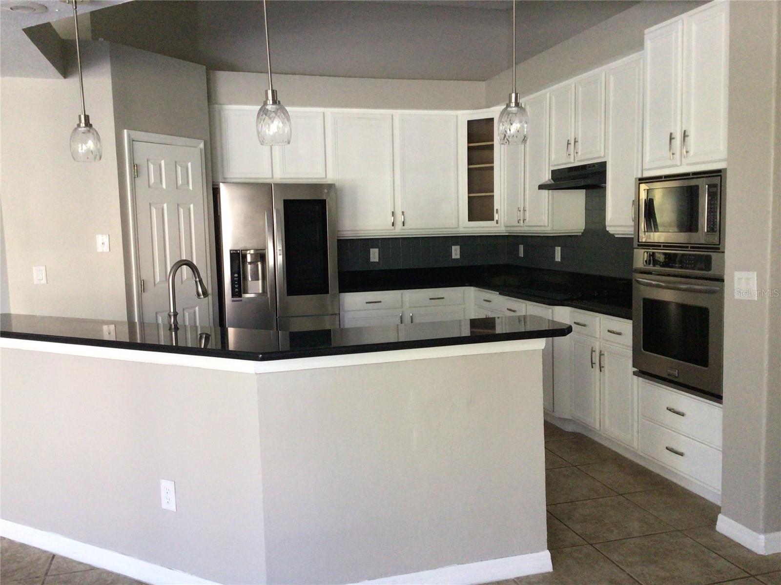 ESTATES AT WINDERMERE - Residential Lease