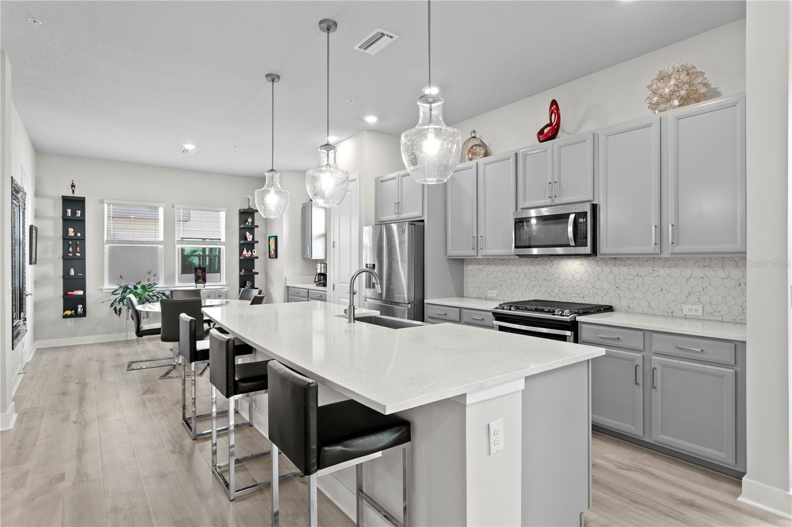 WESTSHORE VILLAGE TOWNHOMES - Residential