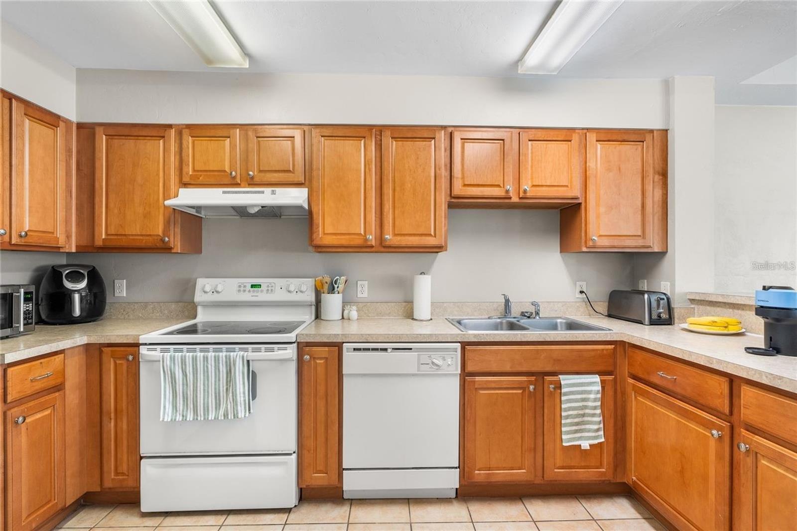 BEACON HILL CONDO - Residential Lease