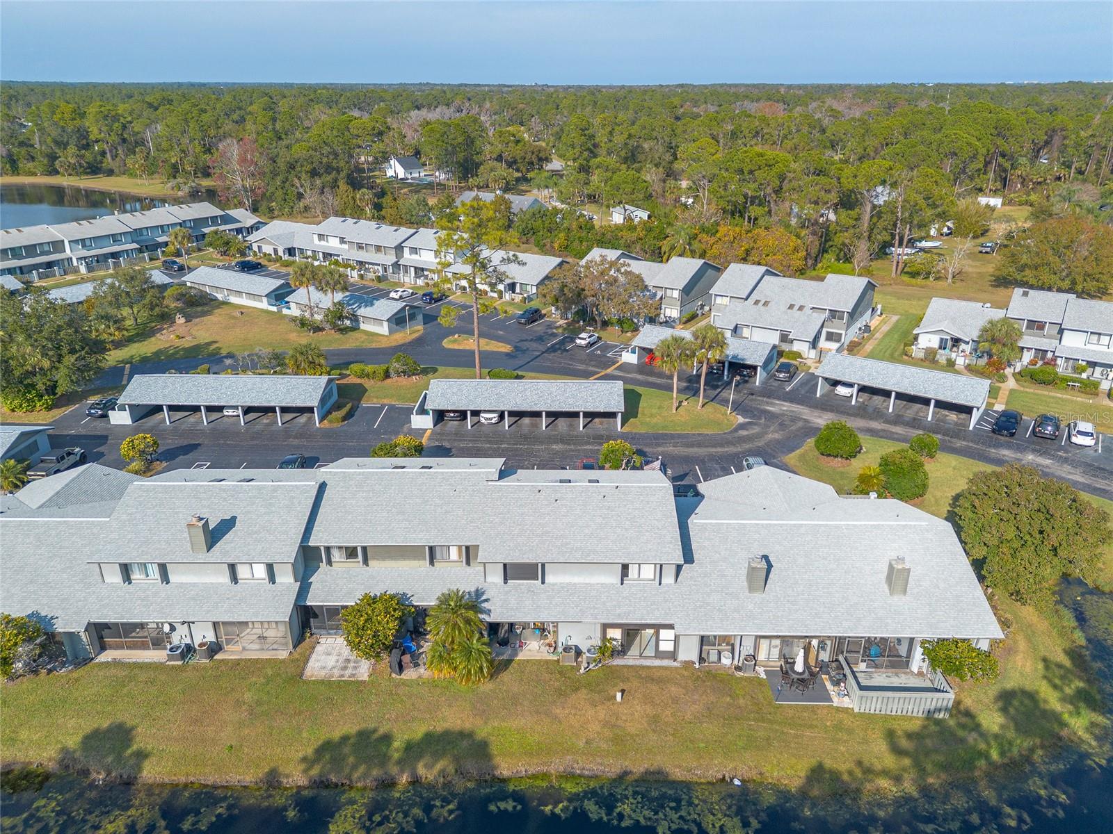 LAKES PINE RUN CONDO PH 01 02 - Residential