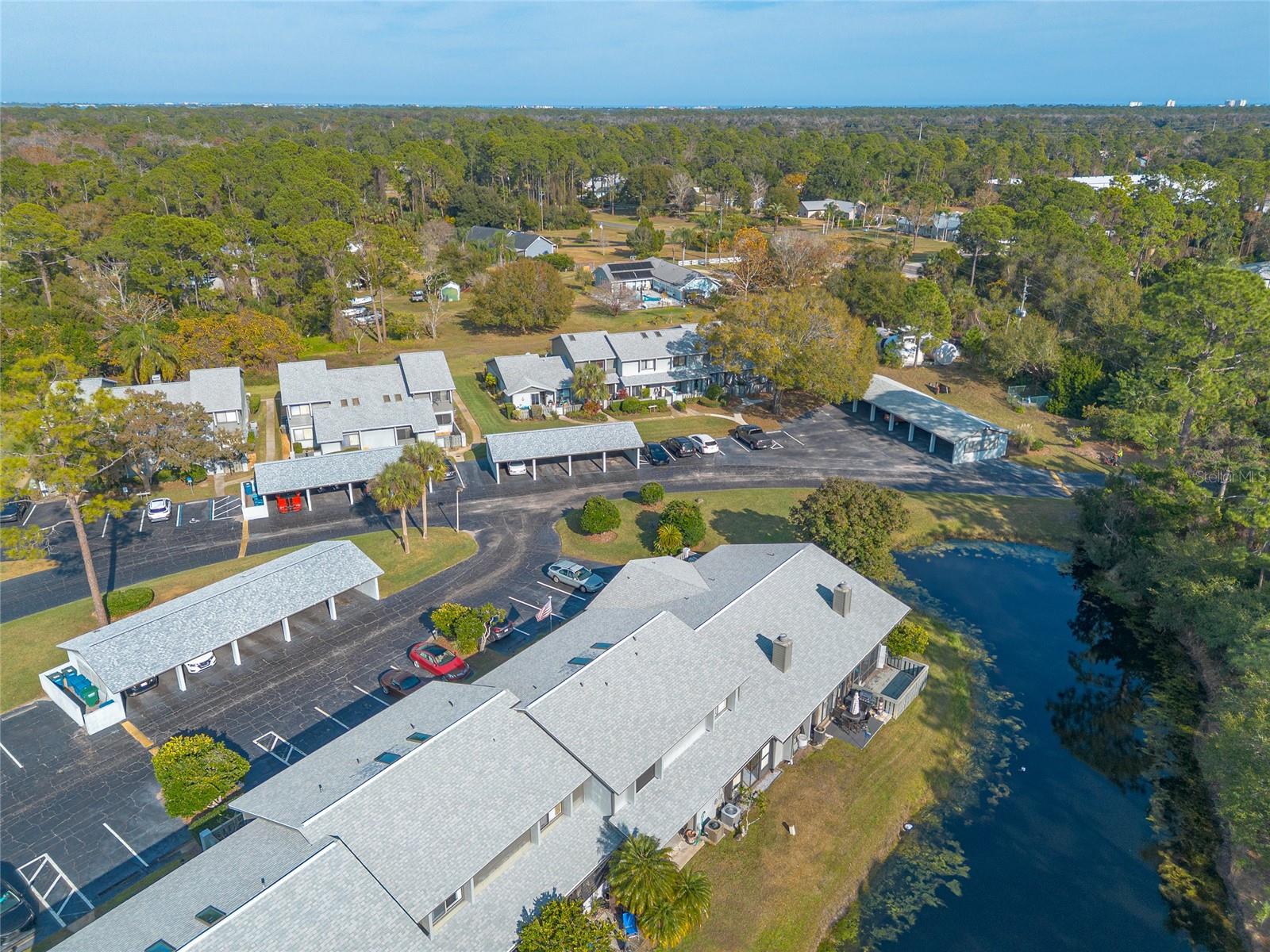 LAKES PINE RUN CONDO PH 01 02 - Residential