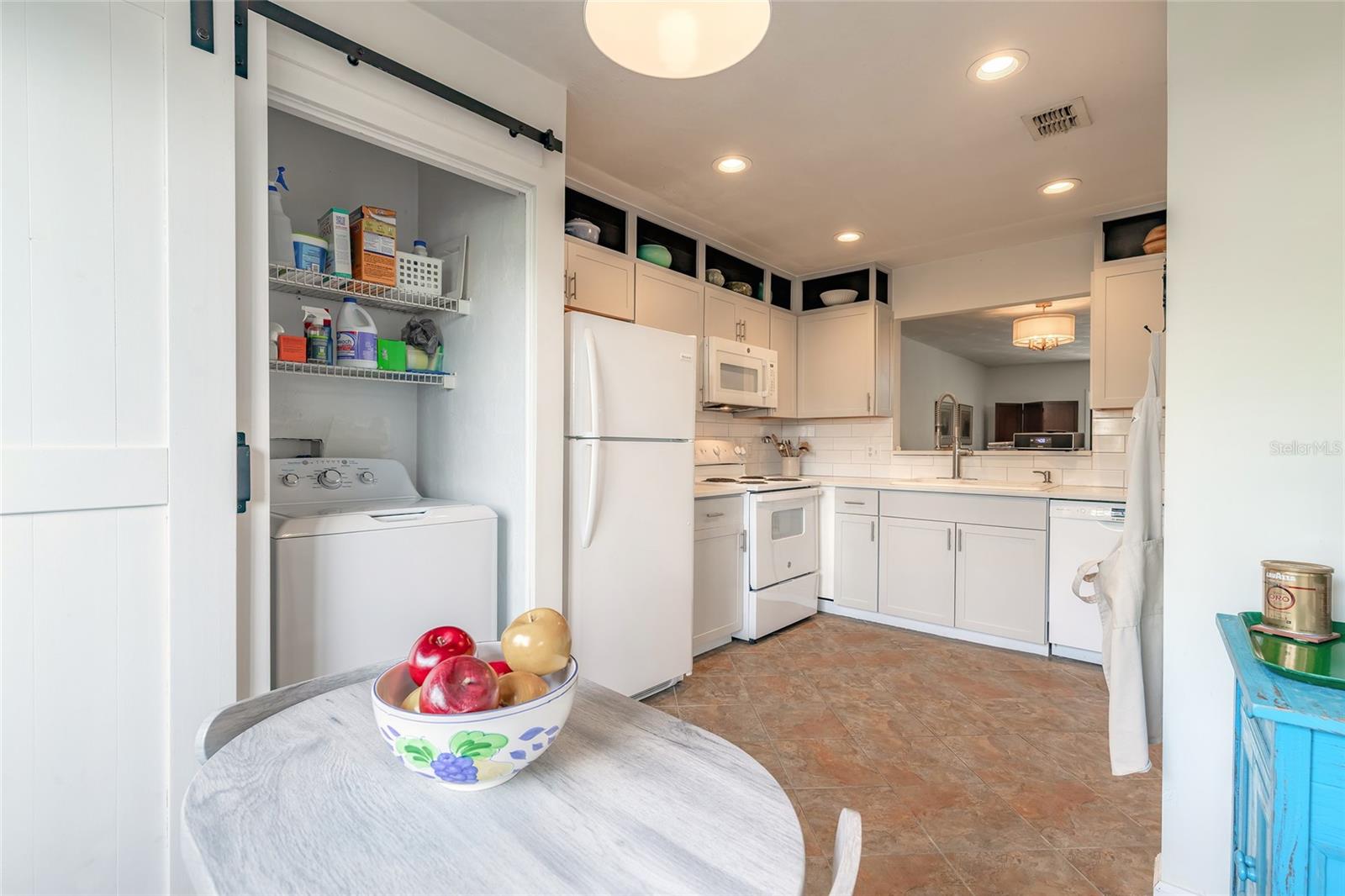 251 ORANGE GROVE DRIVE 8