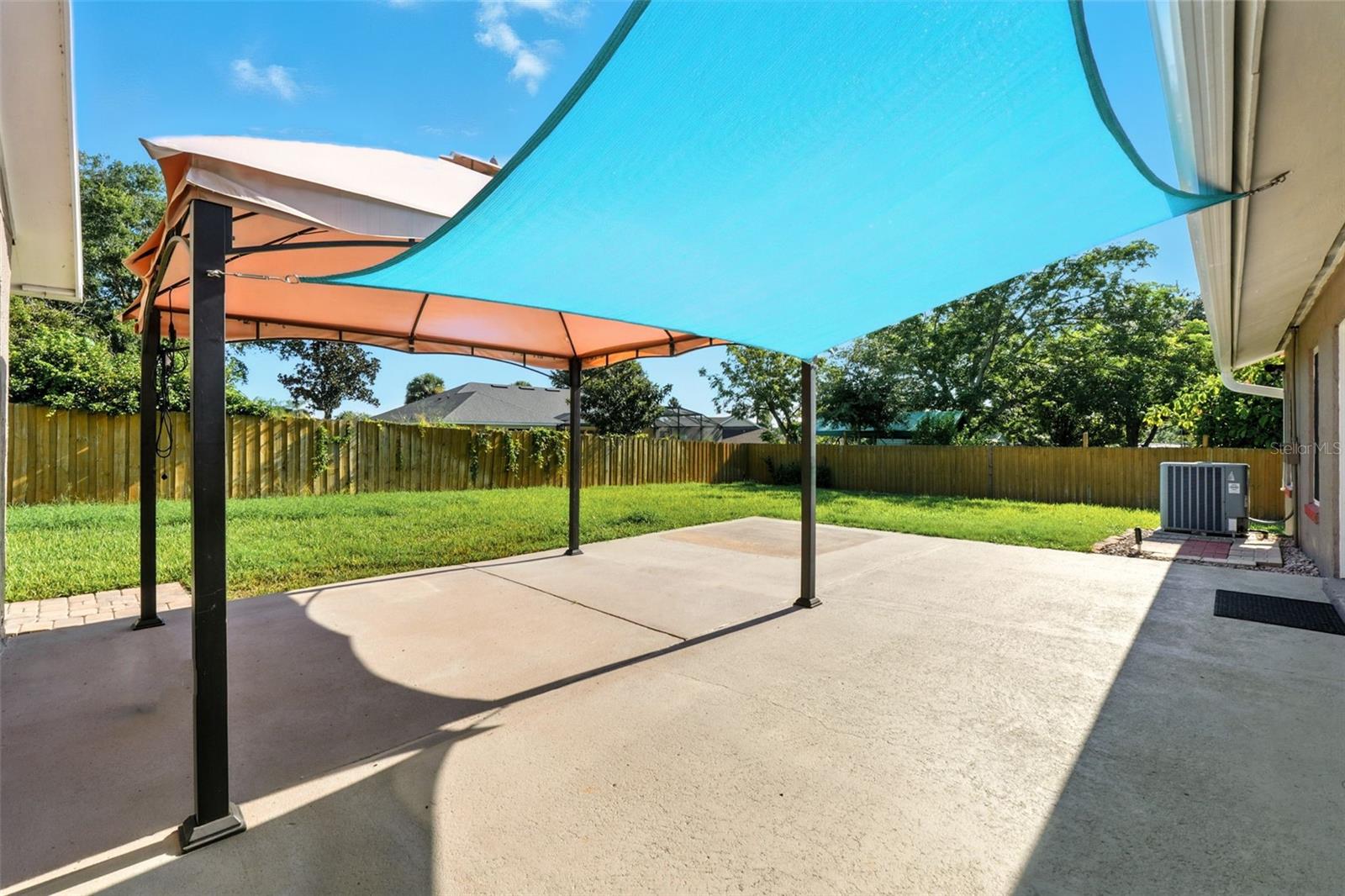 MONTVERDE LAKE FLORENCE SHORES - Residential