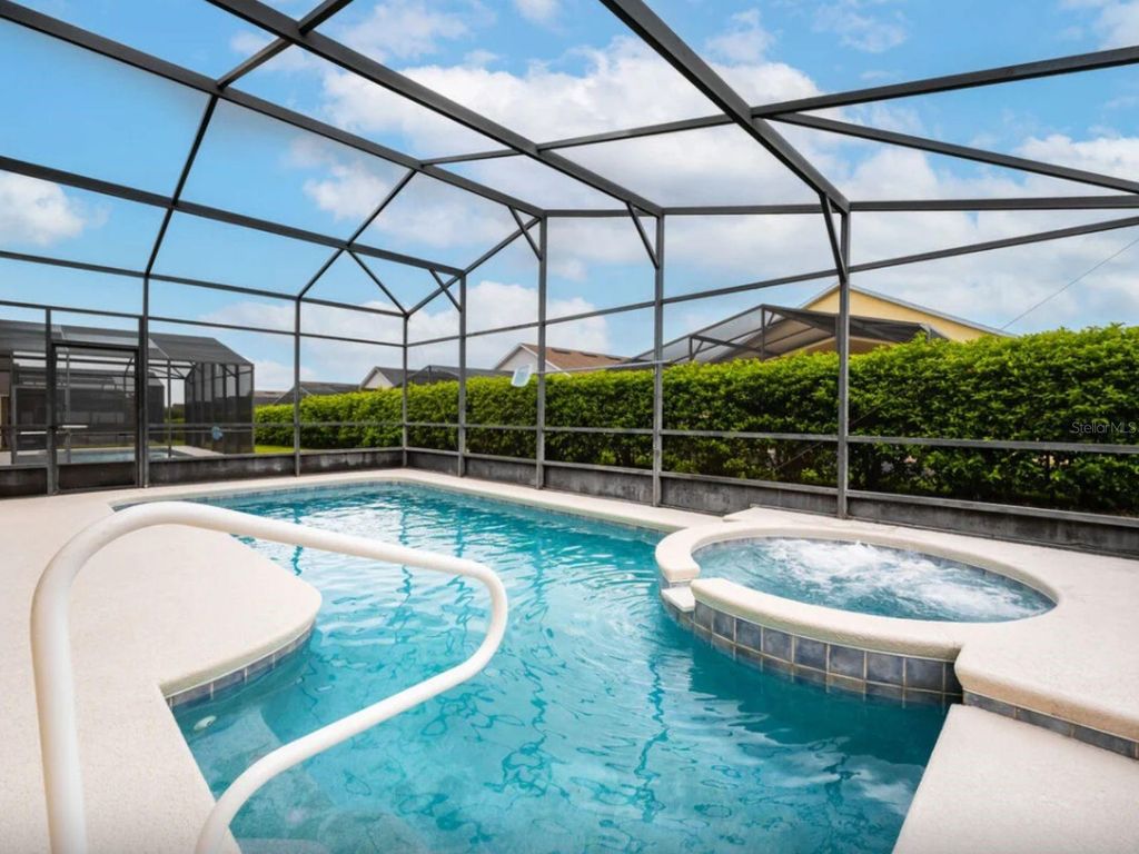 Photo of 641 Old Bridge Circle, Davenport, FL 33897 (MLS # S5132995)