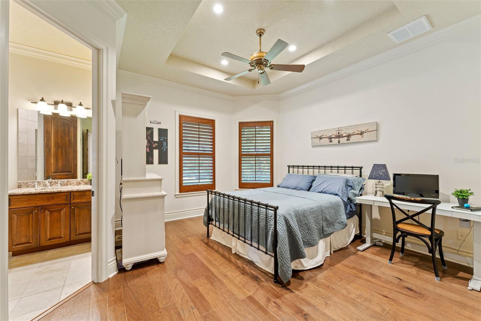 TAMPA PALMS 4A UNIT 1 1ST ADD - Residential