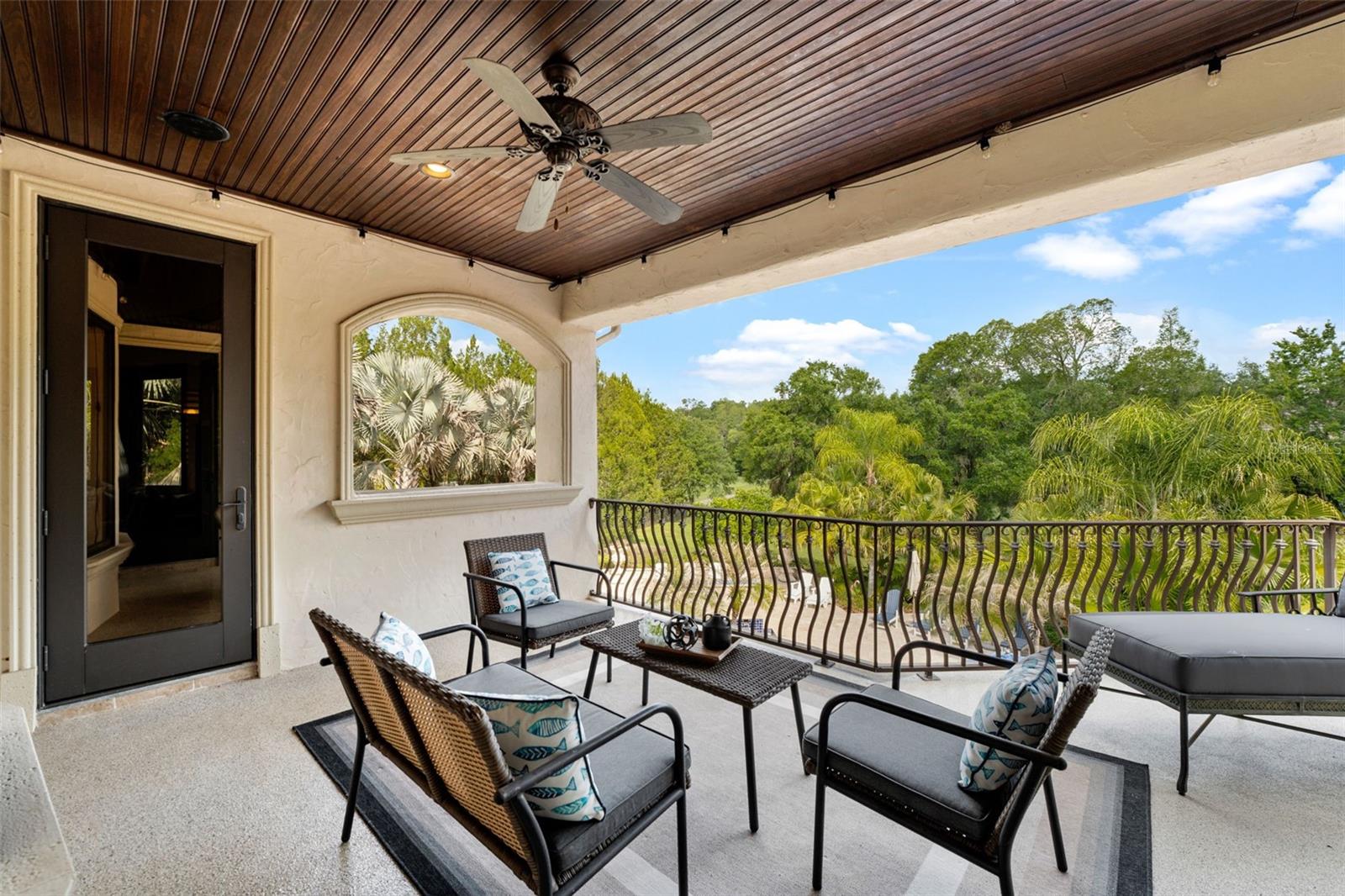 TAMPA PALMS 4A UNIT 1 1ST ADD - Residential