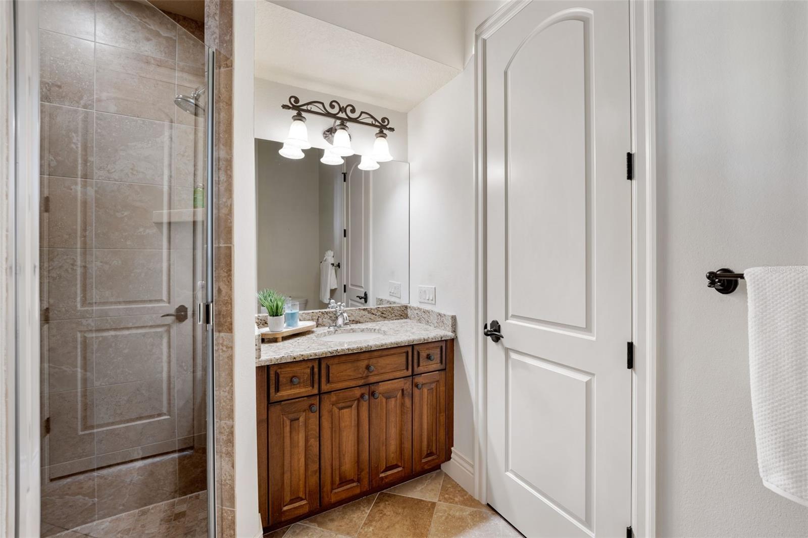 TAMPA PALMS 4A UNIT 1 1ST ADD - Residential