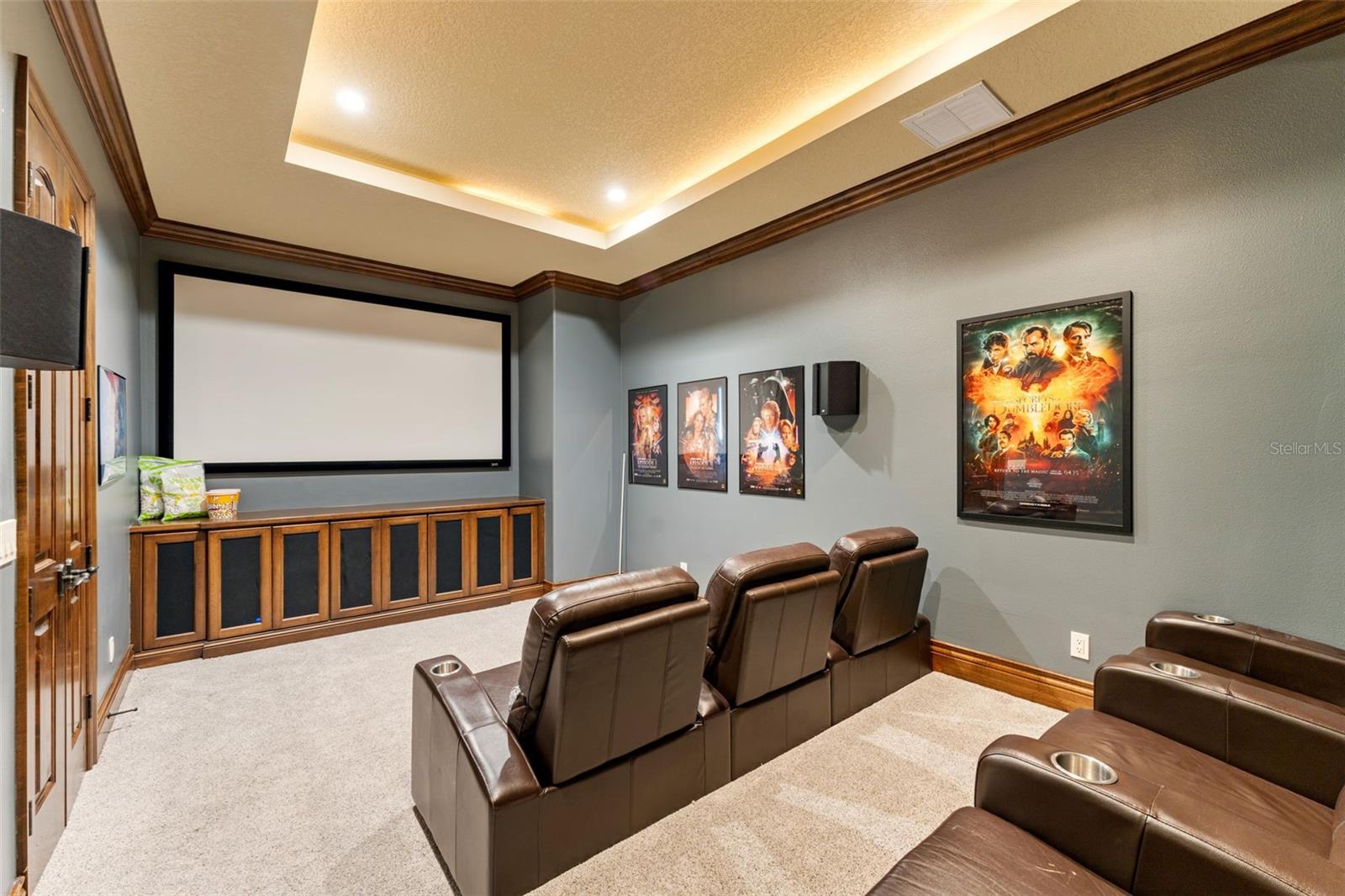 TAMPA PALMS 4A UNIT 1 1ST ADD - Residential