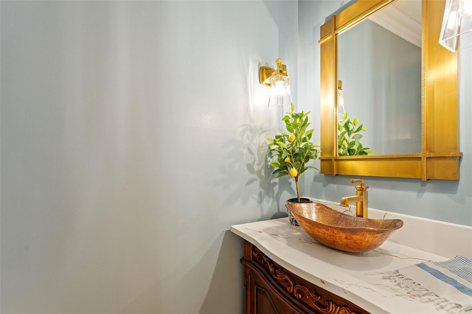 TAMPA PALMS 4A UNIT 1 1ST ADD - Residential