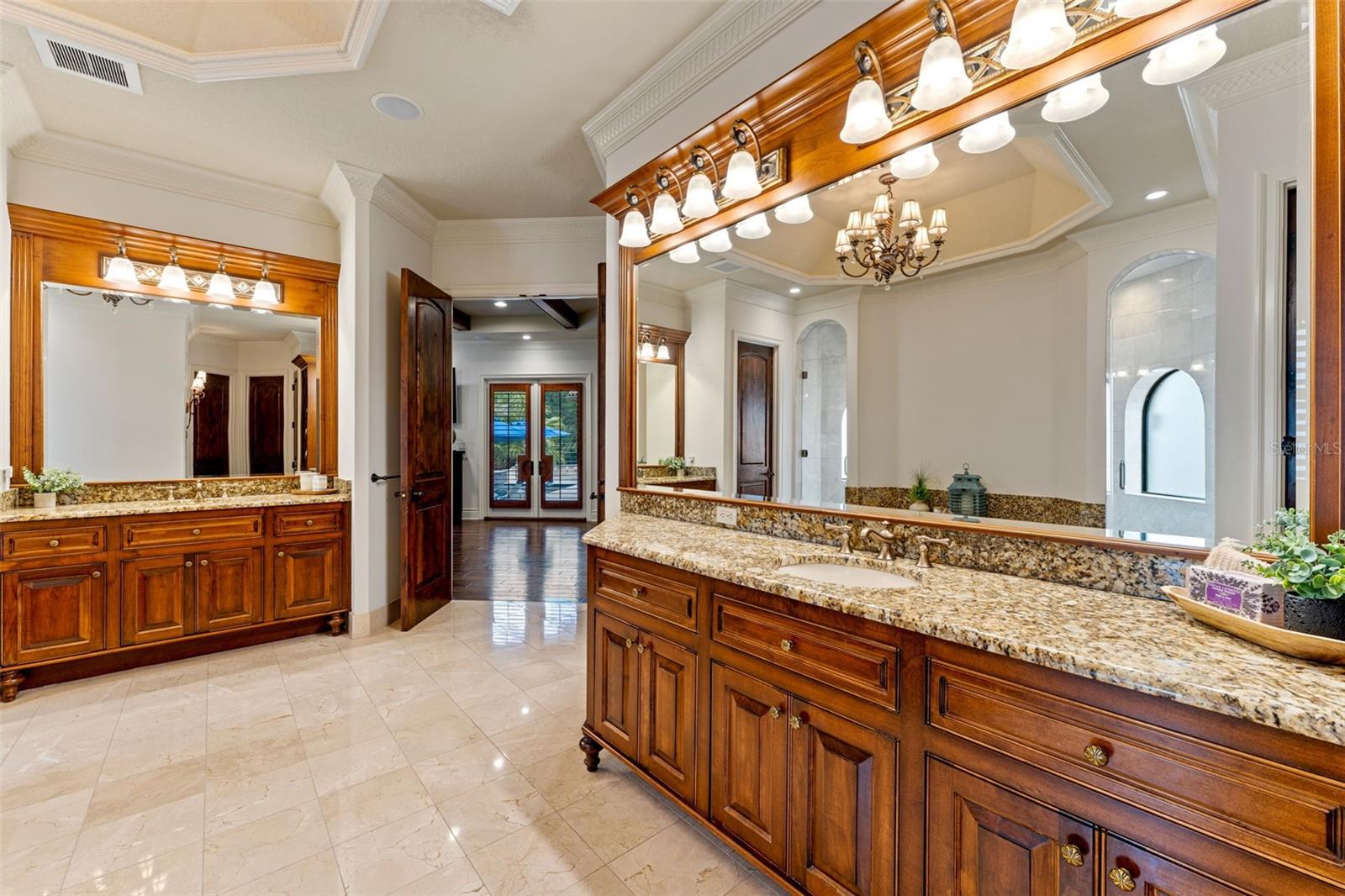 TAMPA PALMS 4A UNIT 1 1ST ADD - Residential