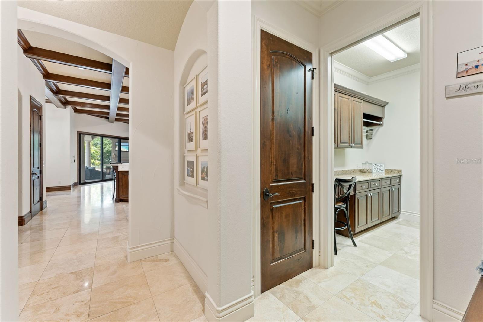 TAMPA PALMS 4A UNIT 1 1ST ADD - Residential