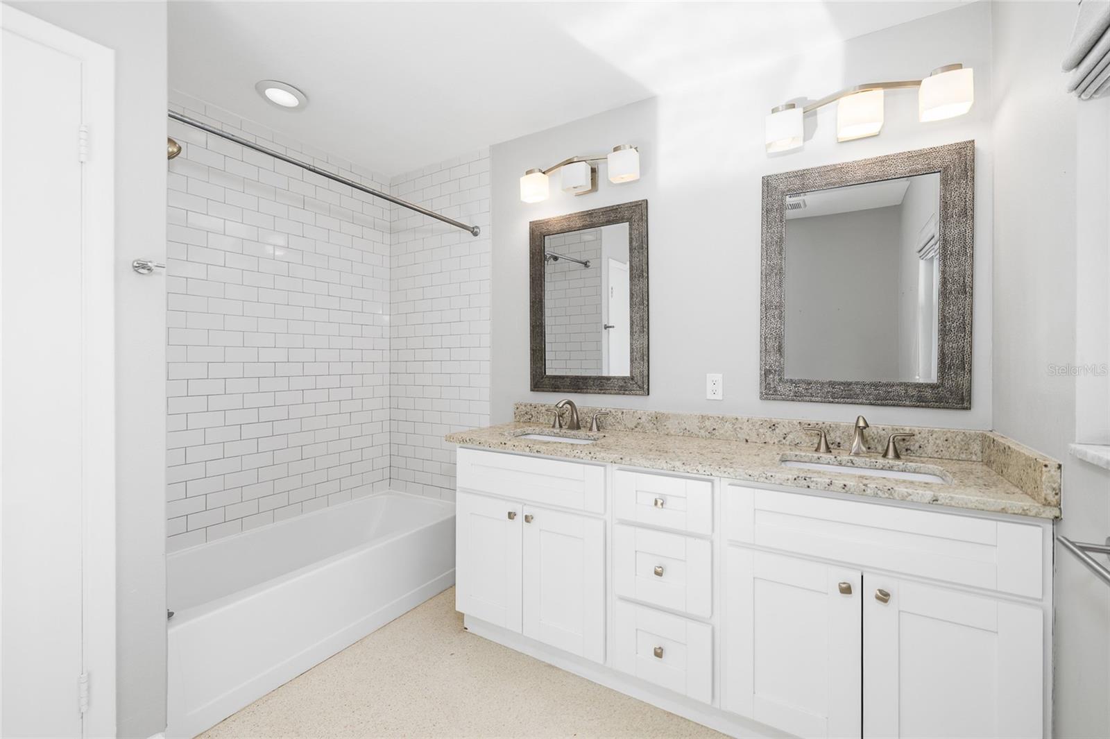 CHELSEA - Residential