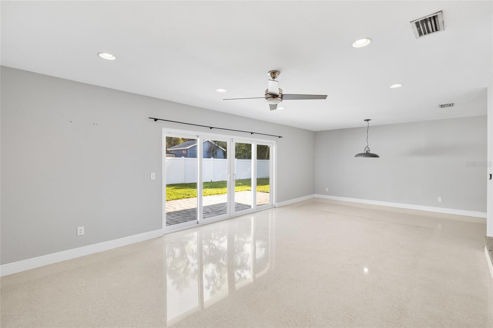 CHELSEA - Residential