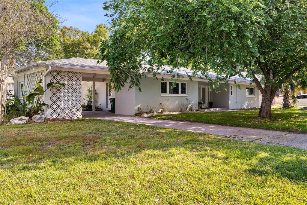 Photo of 505 W Alva Street, Tampa, FL 33603 (MLS # TB8491674)