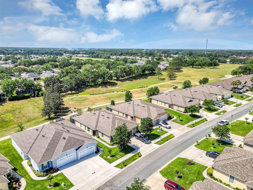 Photo of 27018 White Plains Way, Leesburg, FL 34748 (MLS # G5114992)