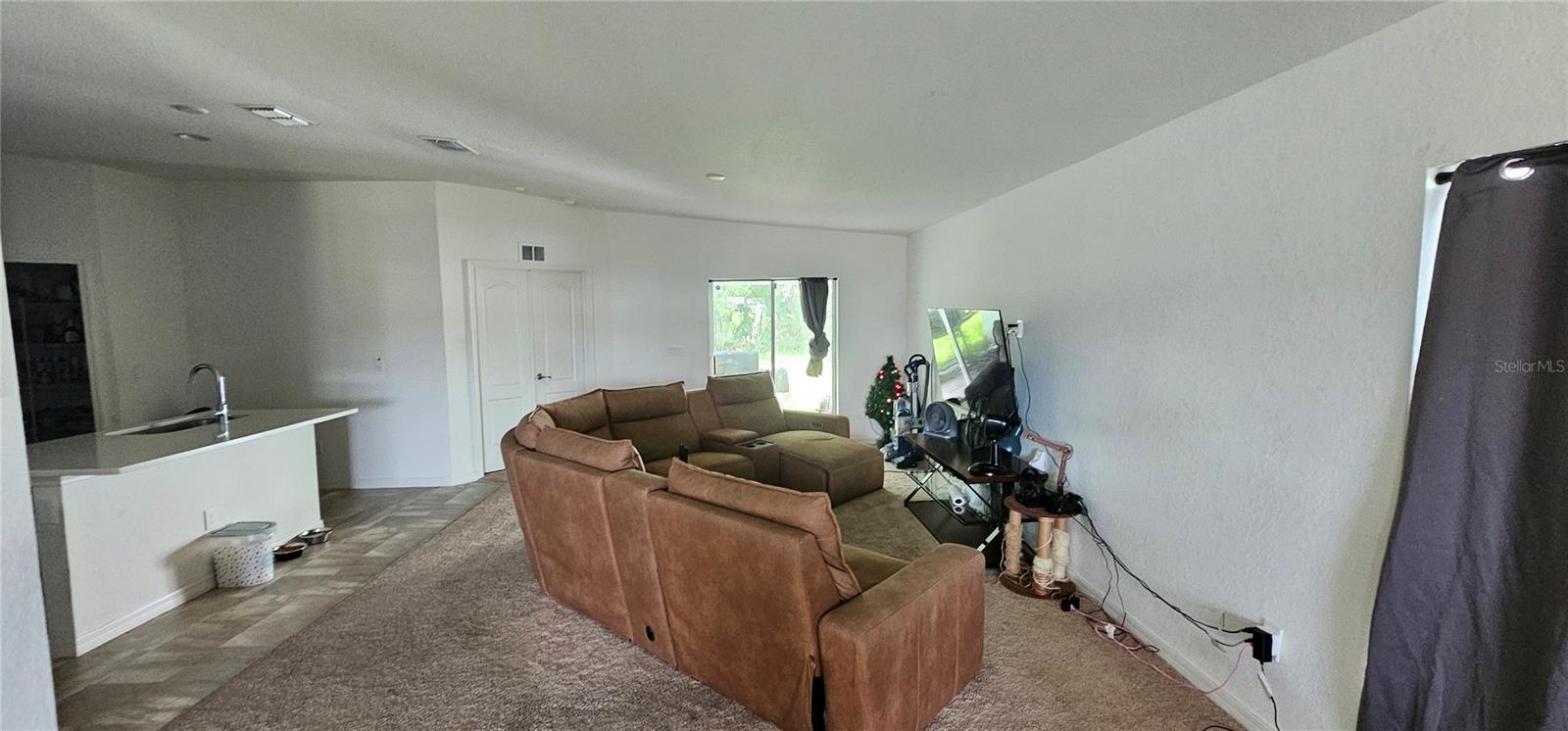 THOMPSON PRESERVE - Residential