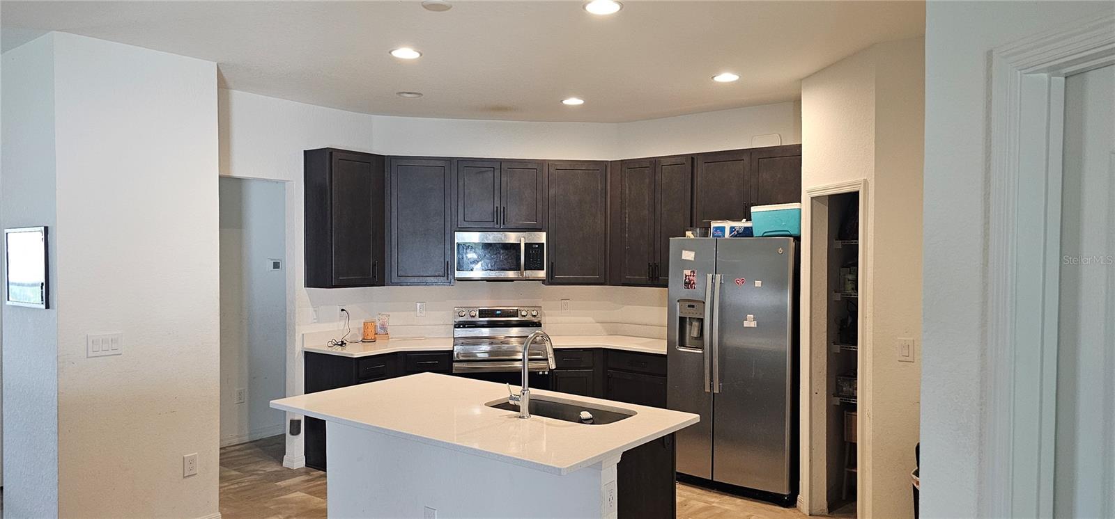 THOMPSON PRESERVE - Residential