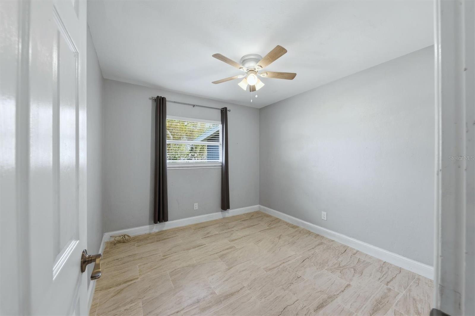 KENSINGTON PARK - Residential