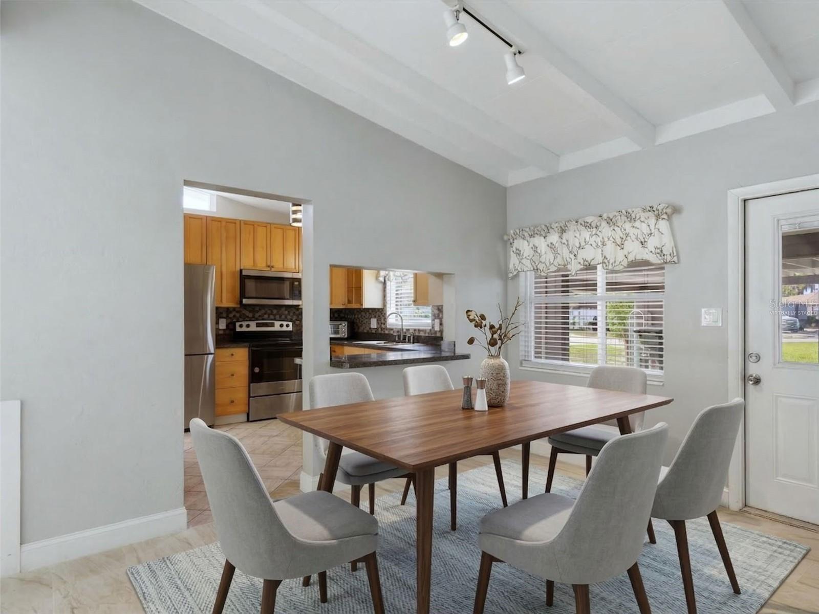 KENSINGTON PARK - Residential