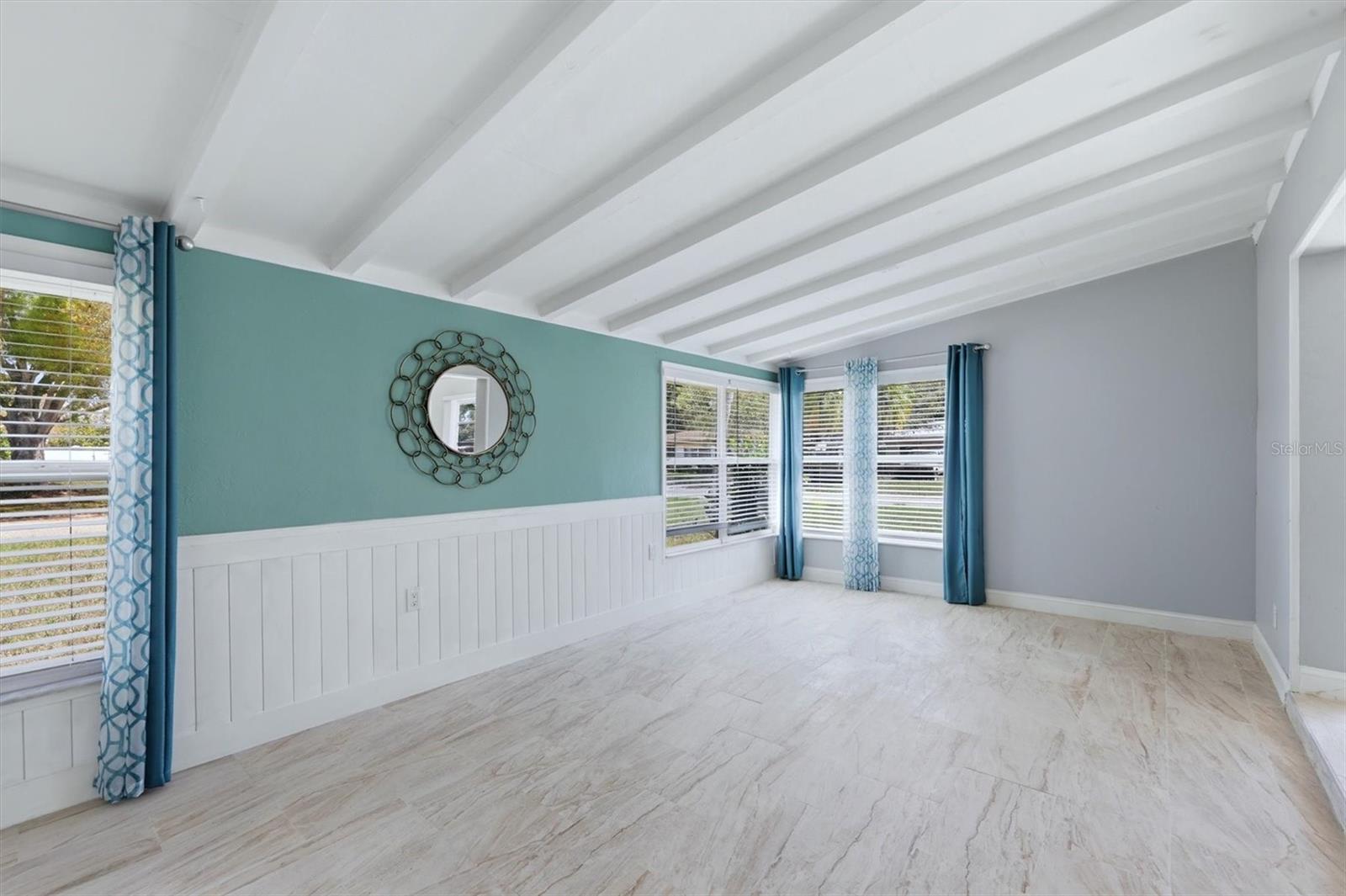 KENSINGTON PARK - Residential