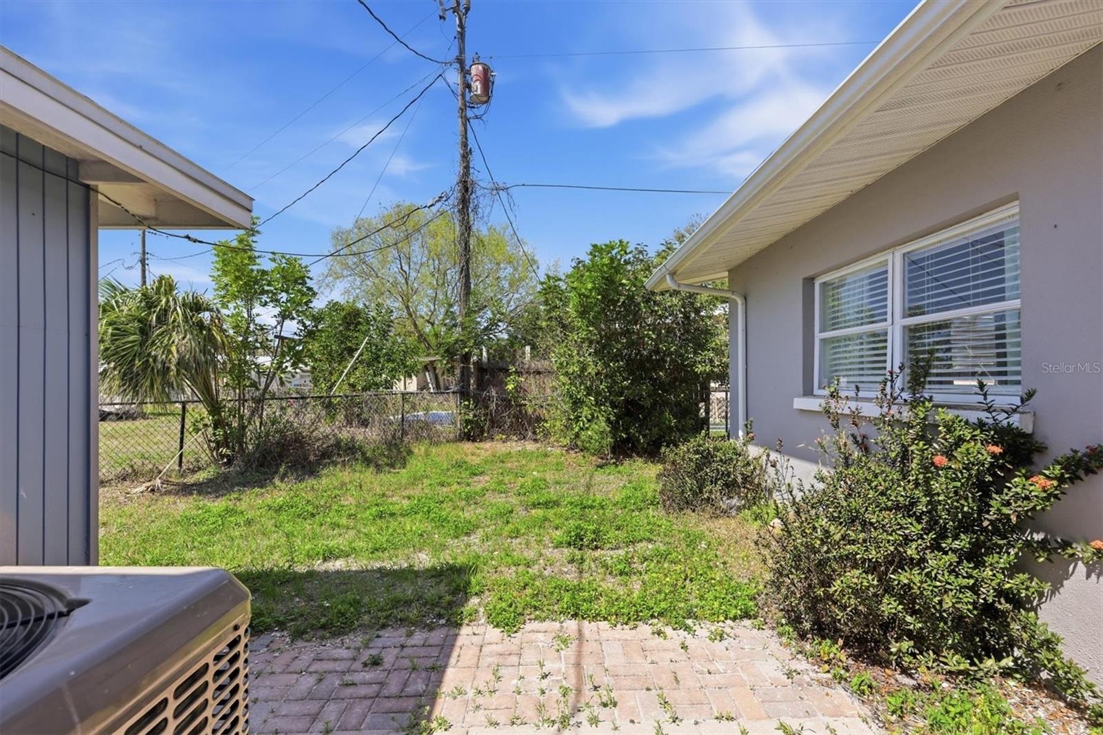 KENSINGTON PARK - Residential