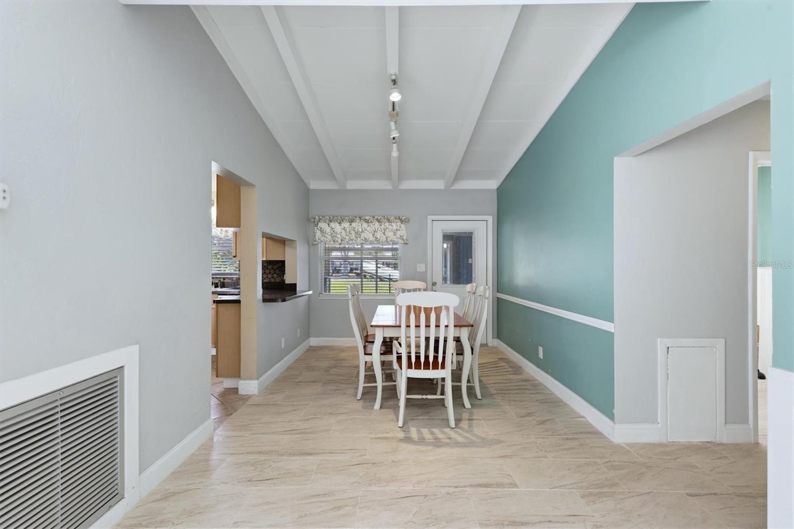 KENSINGTON PARK - Residential