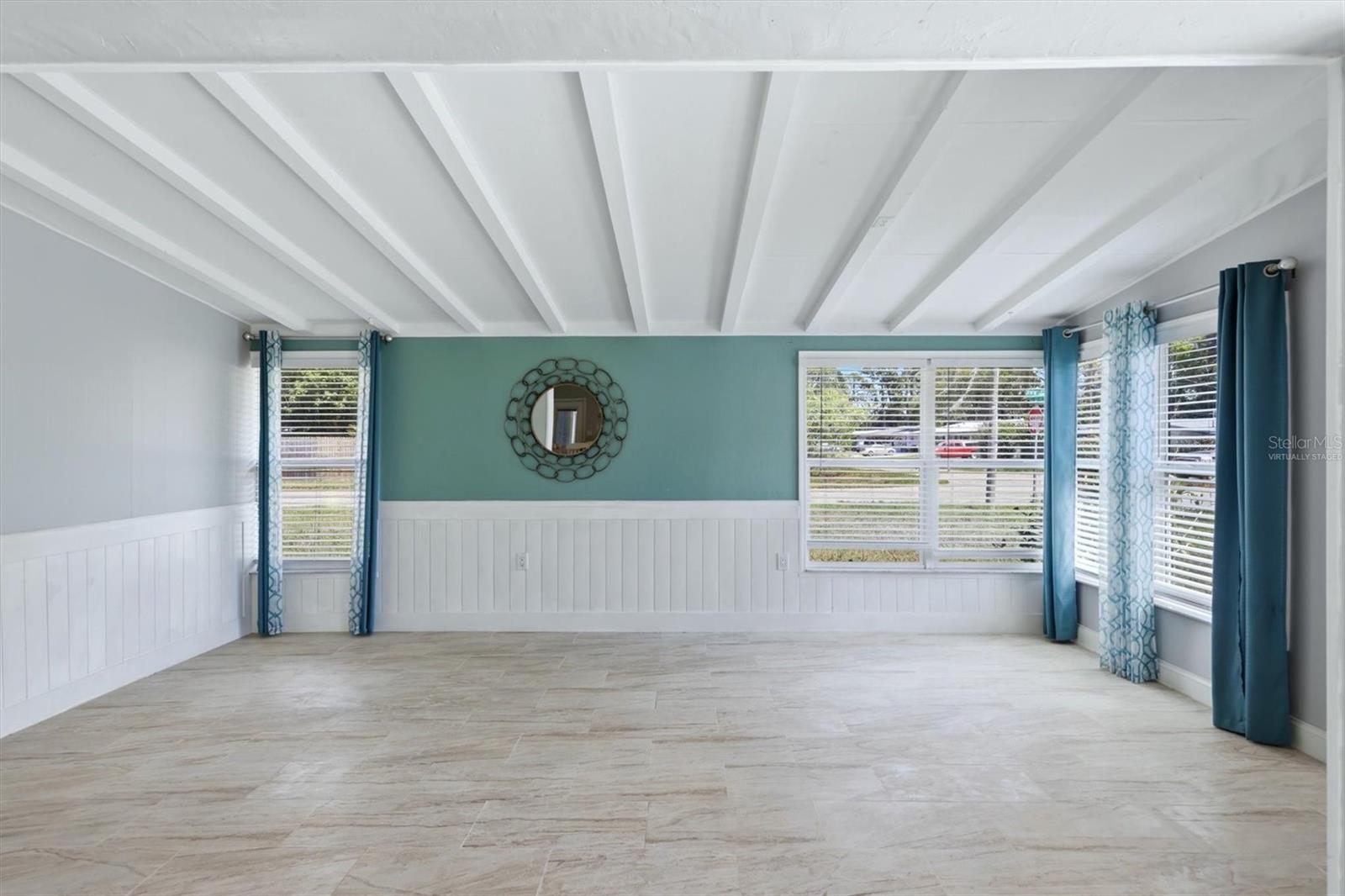 KENSINGTON PARK - Residential