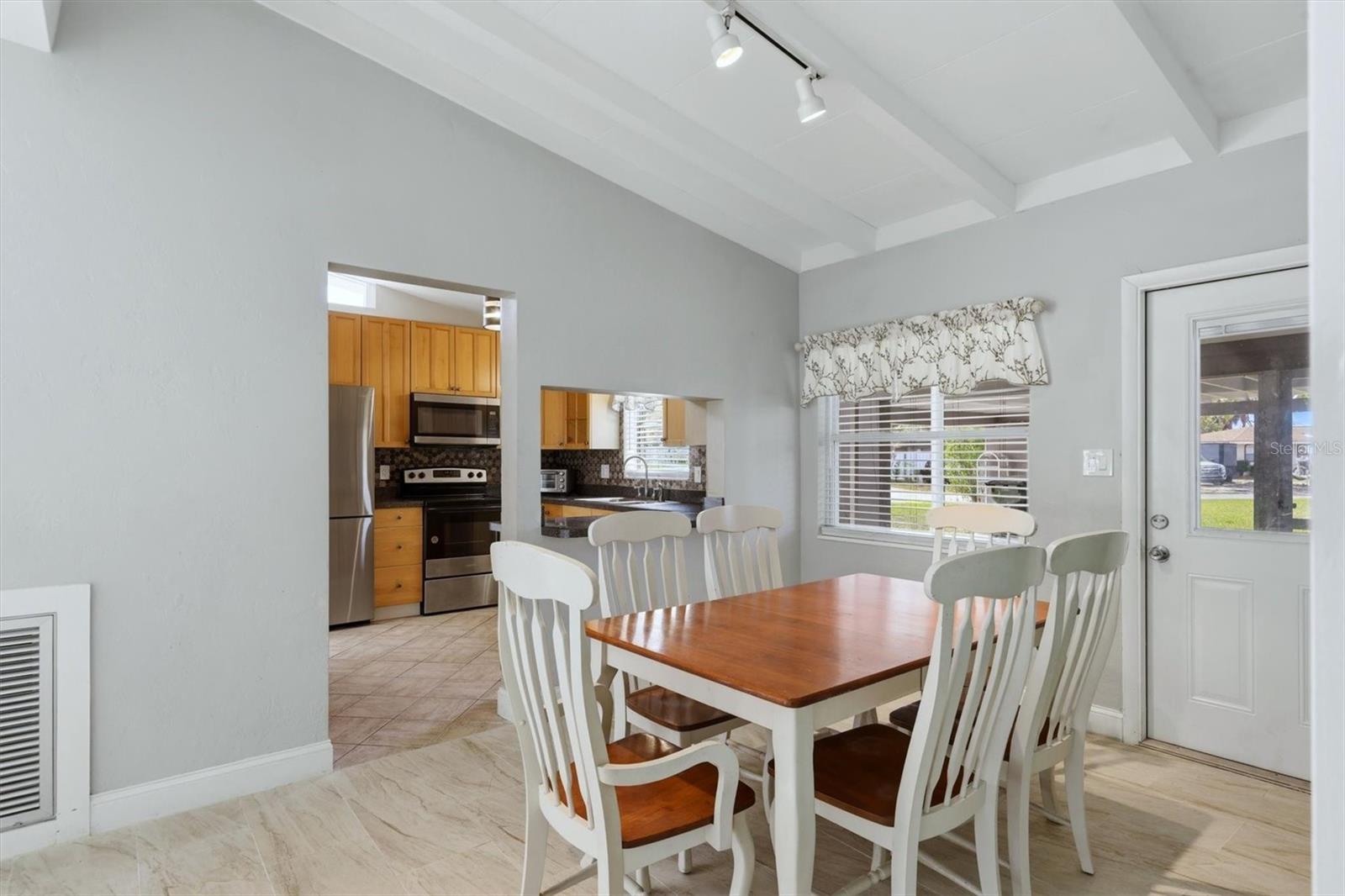 KENSINGTON PARK - Residential