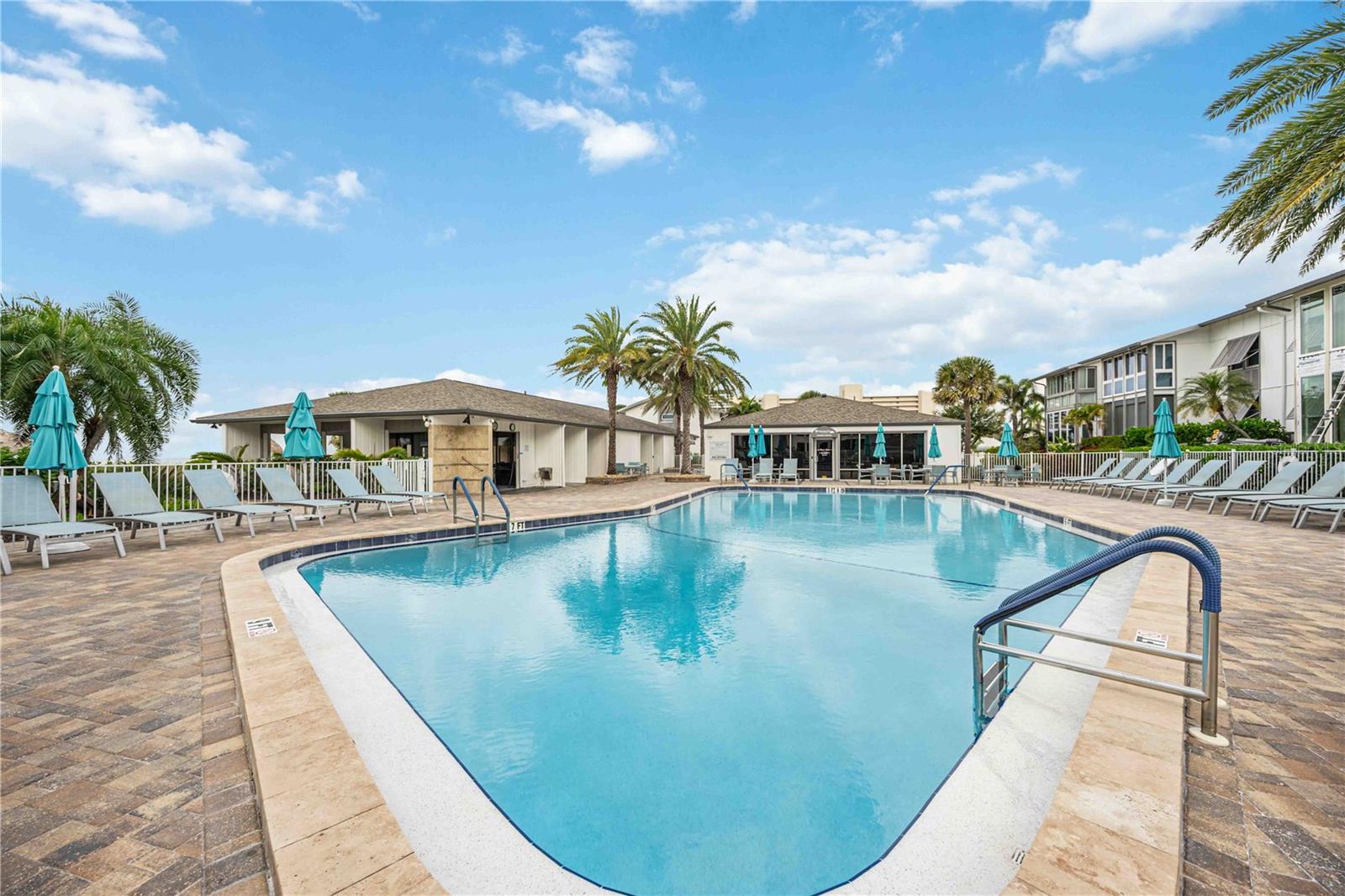 PEPPERTREE BAY III - Residential