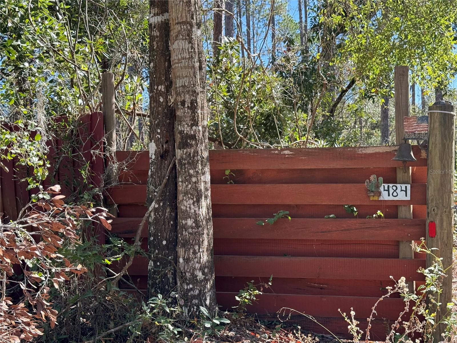 A & A ESTATES - Land