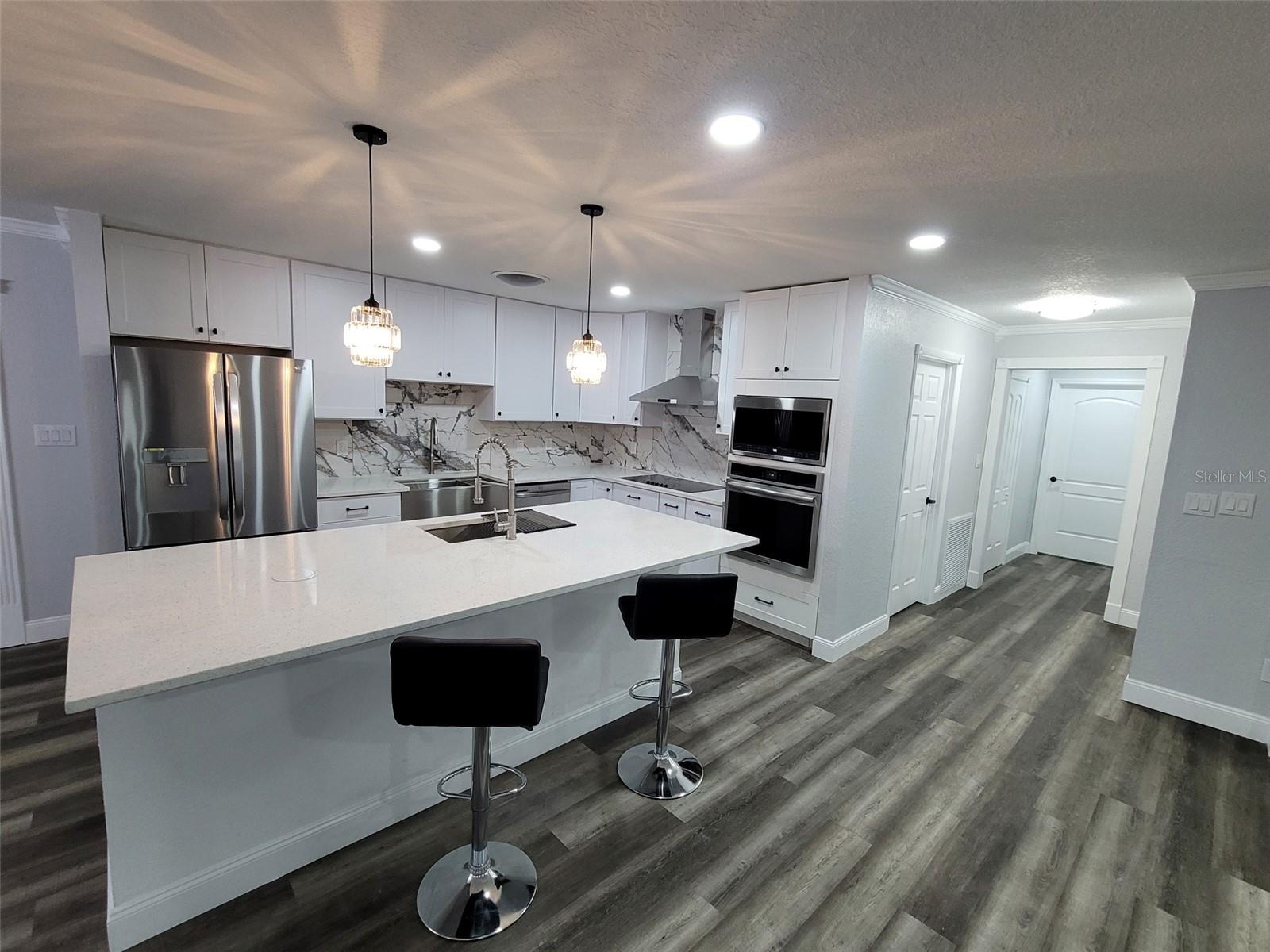 OAKREST - Residential