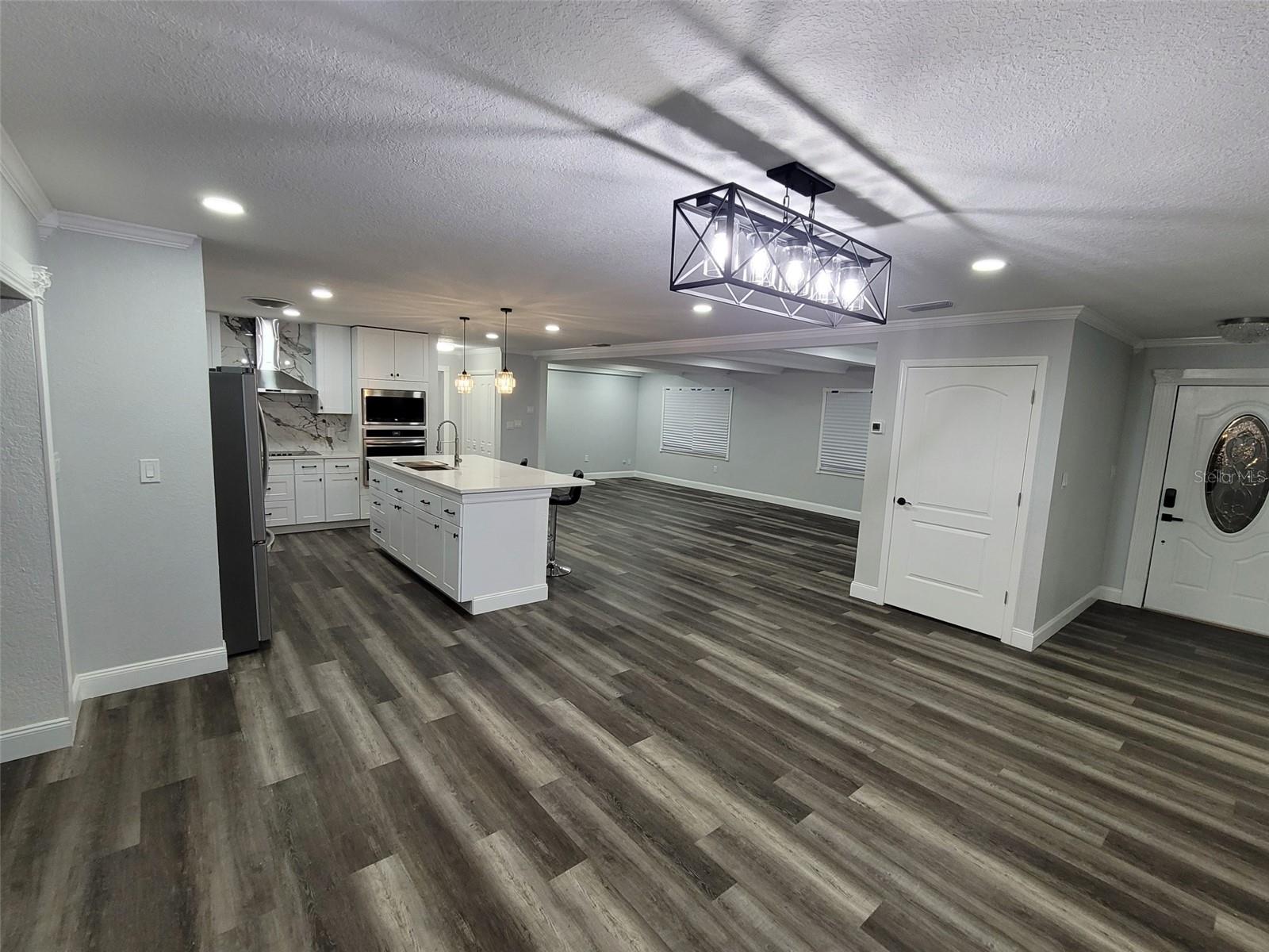 OAKREST - Residential