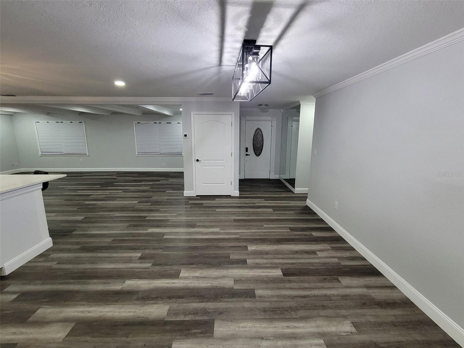 OAKREST - Residential