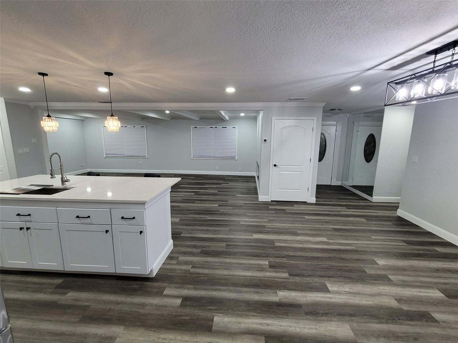 OAKREST - Residential