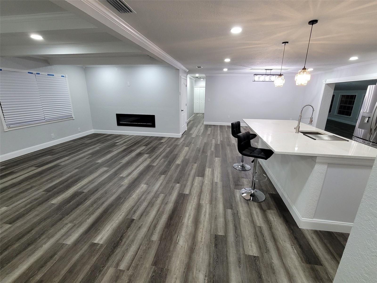 OAKREST - Residential