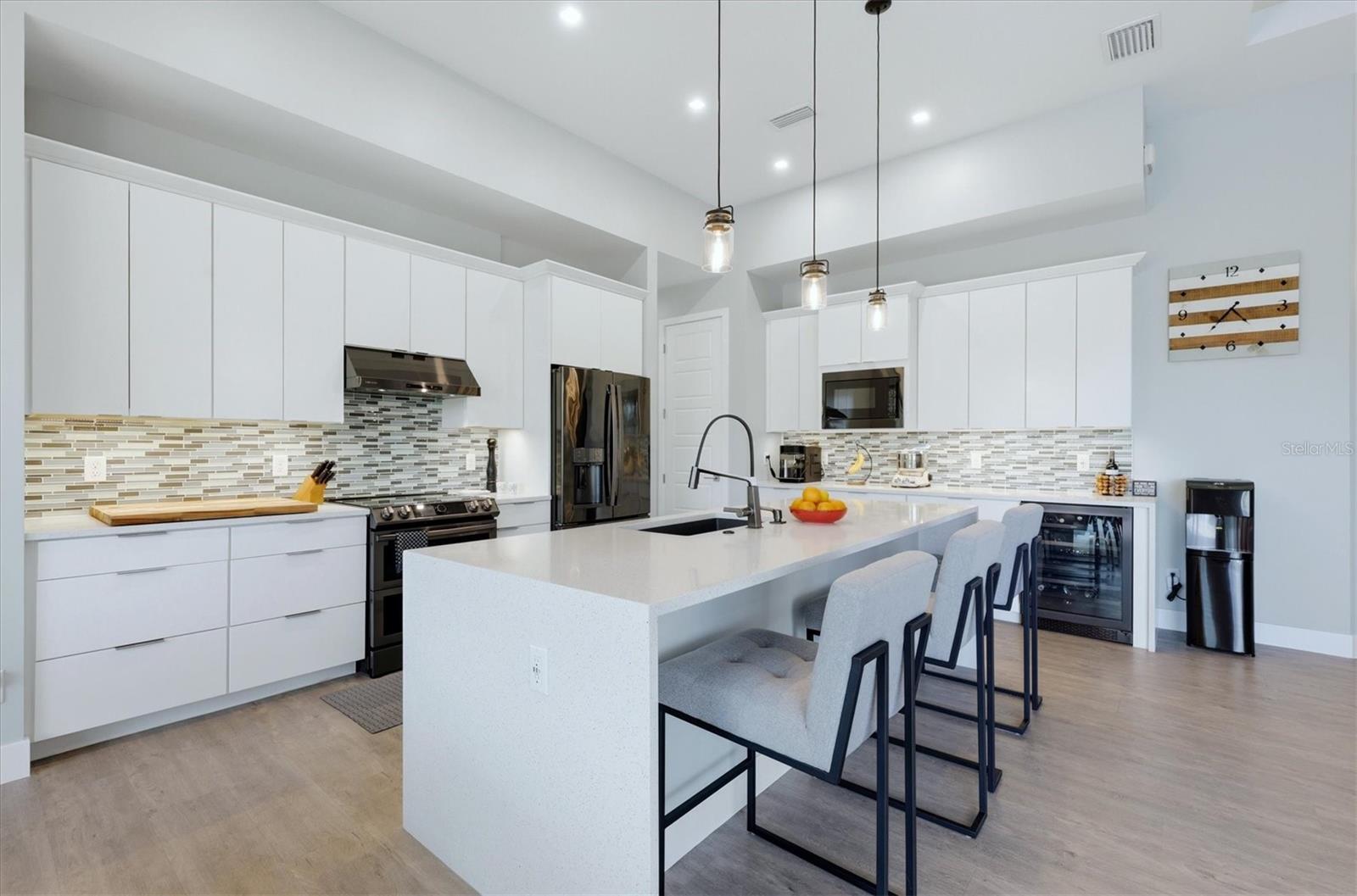 PORT CHARLOTTE SEC 94 01 - Residential