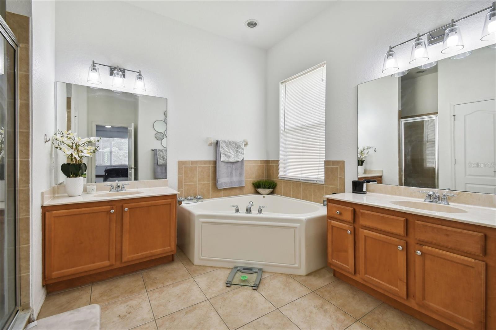 LIVE OAK PRESERVE PH 2A-VILLAG - Residential