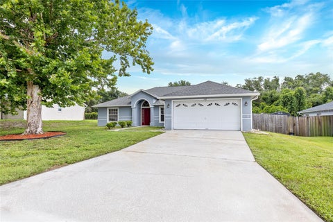 Tiny photo for 148 Country Lakes Circle, Groveland, FL 34736 (MLS # G5114551)