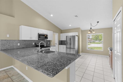 Tiny photo for 148 Country Lakes Circle, Groveland, FL 34736 (MLS # G5114551)
