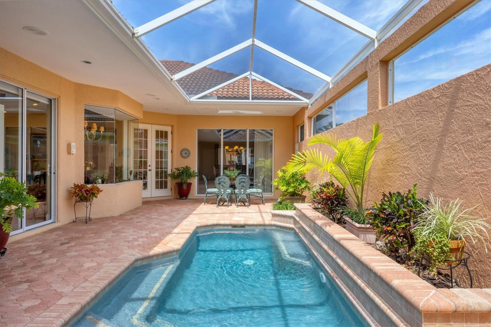 PRESTANCIA - Residential