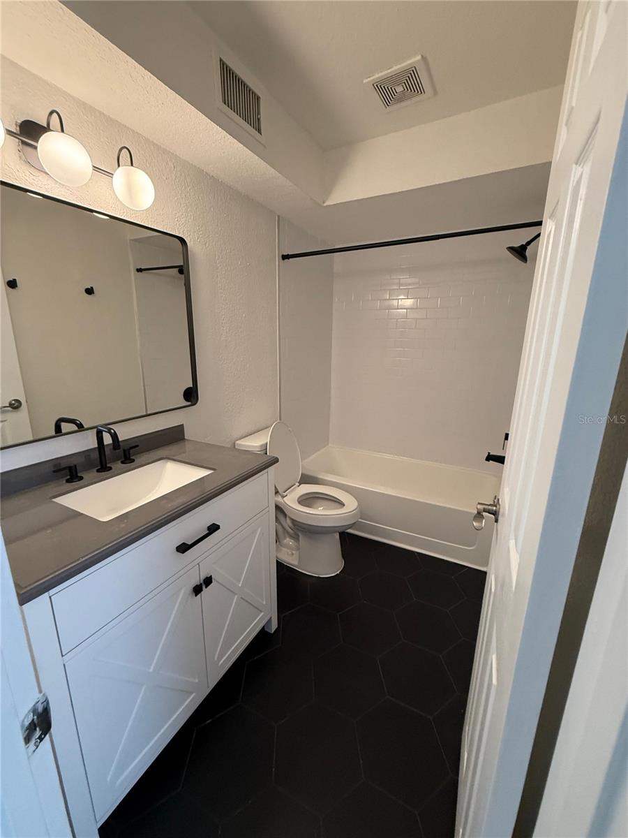 RESIDENCES/MILLENIA - Residential