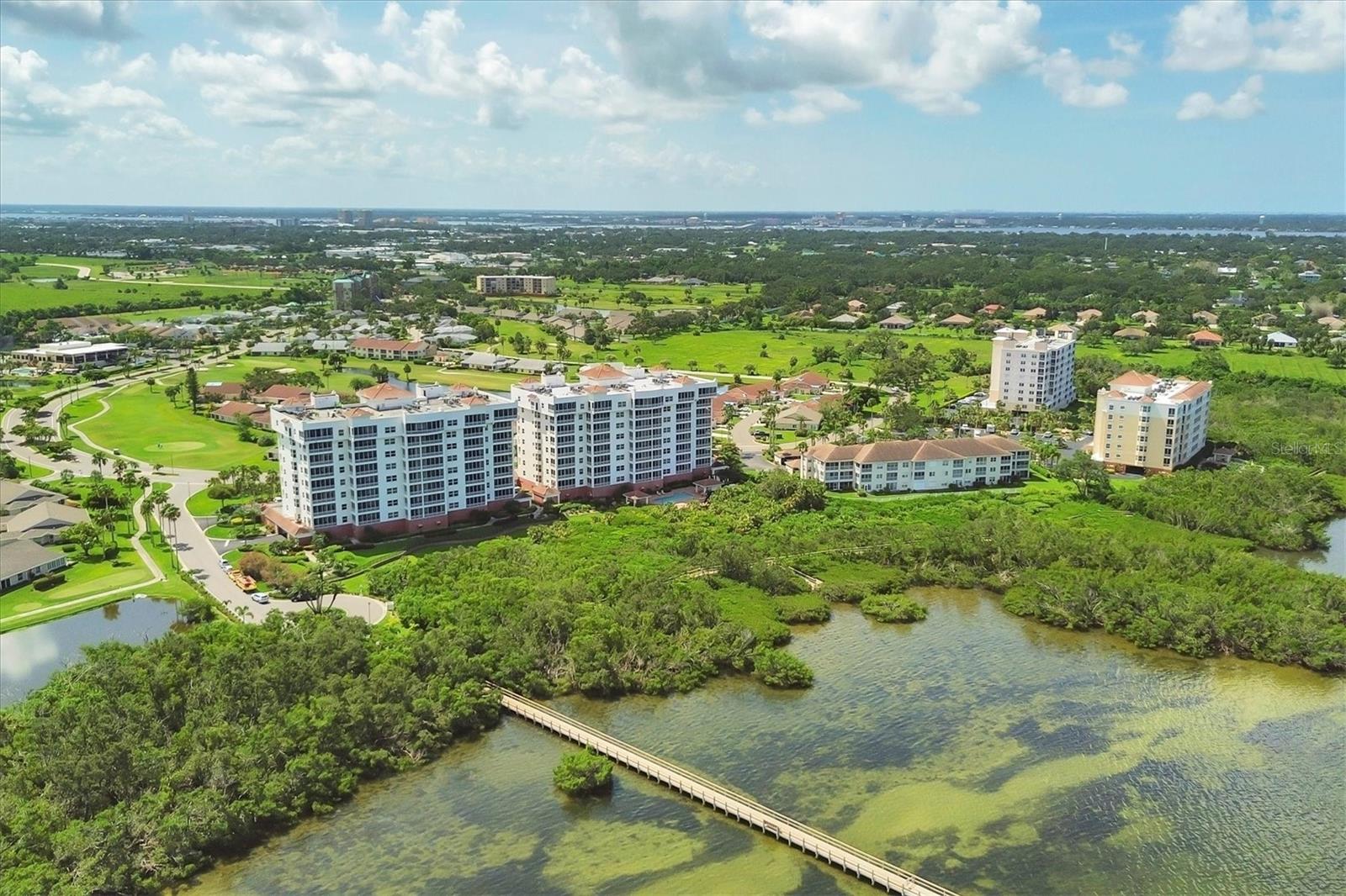 BAY CLUB PH II - Residential