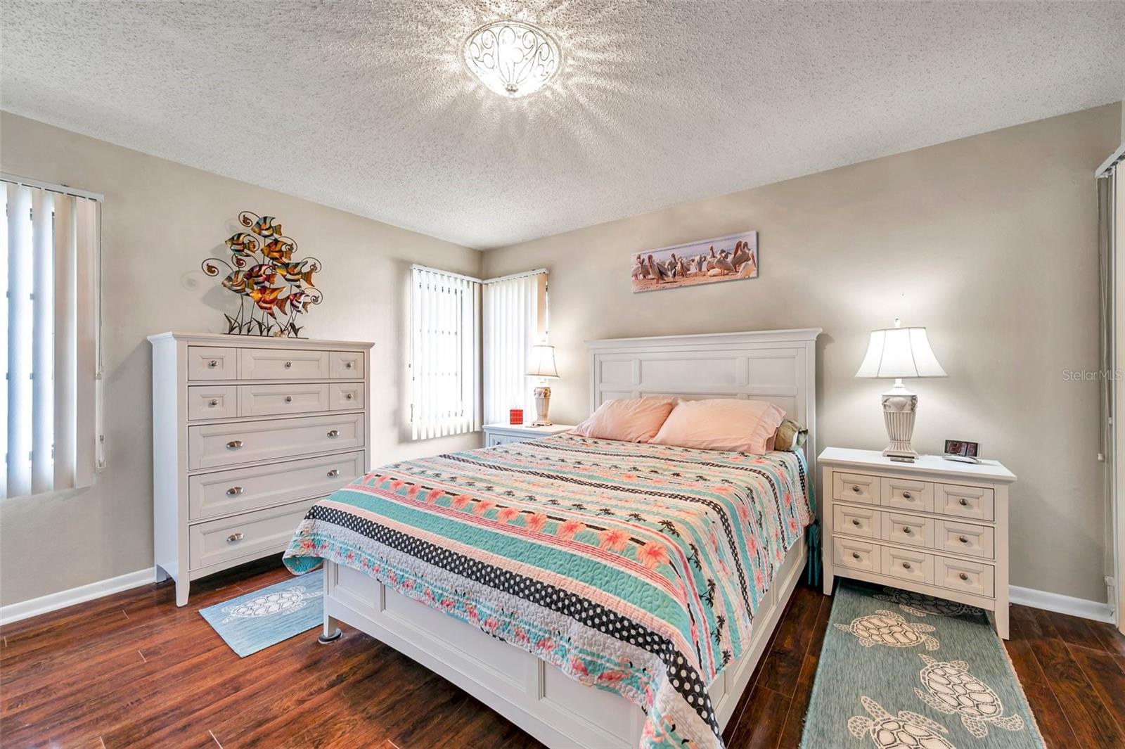 LANDINGS CONDO THE - Residential