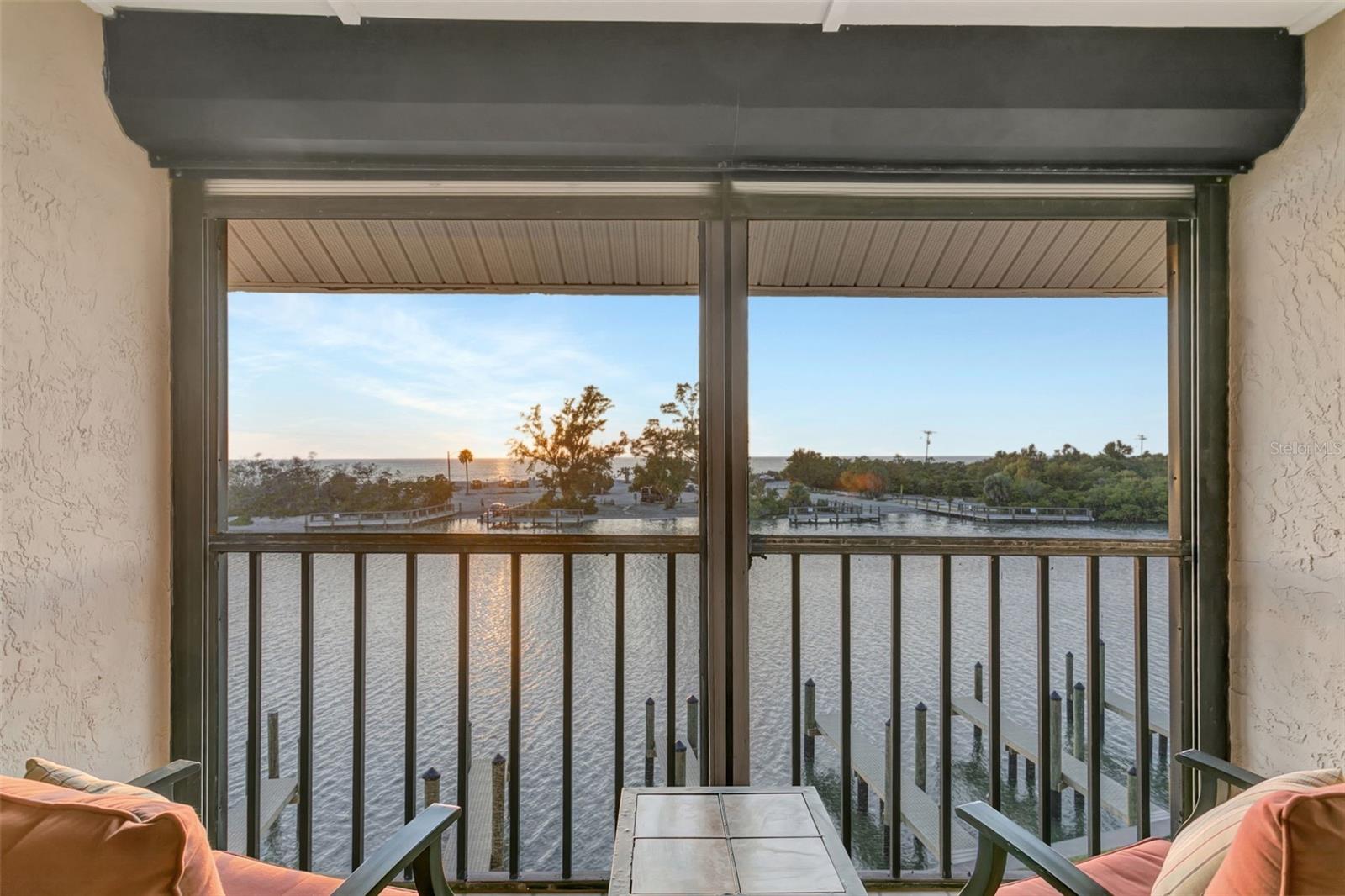 TURTLE COVE - Residential