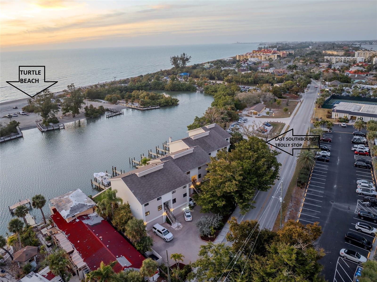 9000 MIDNIGHT PASS ROAD 5